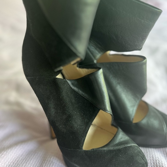 Fendi boots size 7 - Picture 4 of 4